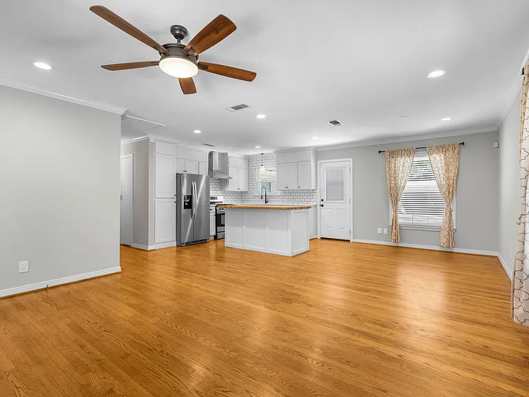 563 Hambrick Rd — Photo 16