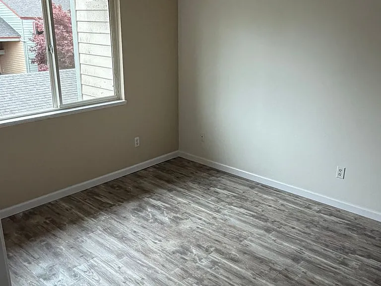 Glenview West Apartments — Photo 21