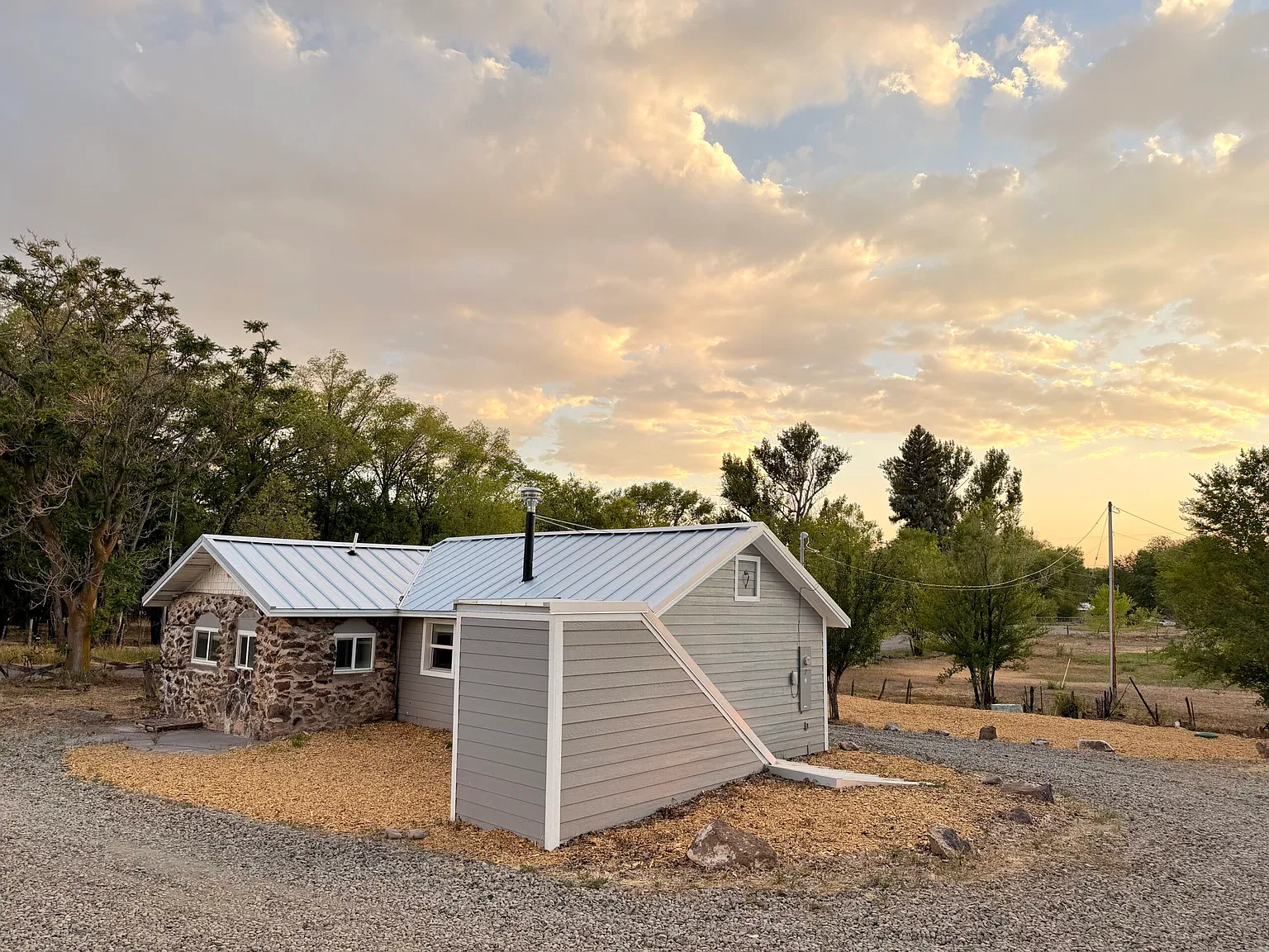 4 bed, $3,600 — Photo 2