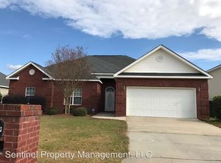 102 Breeze Point Dr, Warner Robins, GA 31088