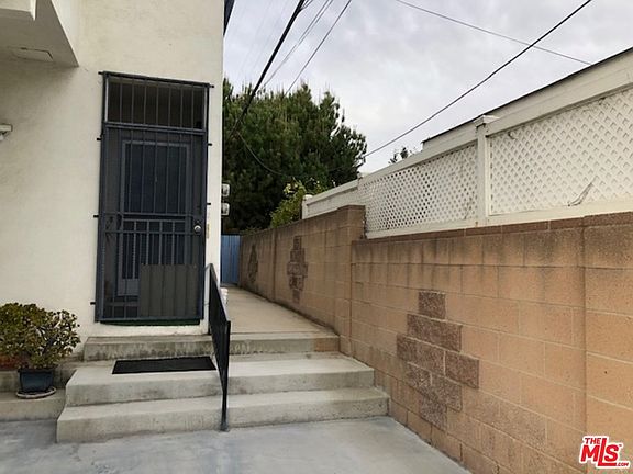 4th image of 11353 La Grange Ave