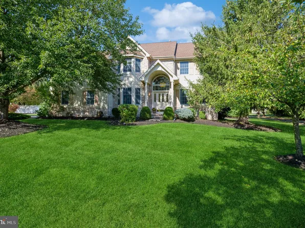 2 Shelley Ct, Princeton Junction, NJ 08550