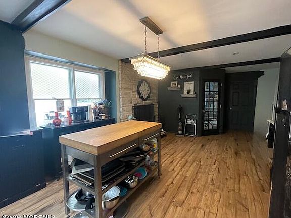 4th image of 612 Bennetts Mills Road