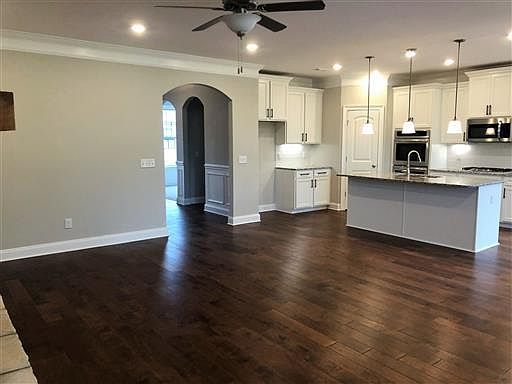 5th image of 4958 Saint Ives Dr
