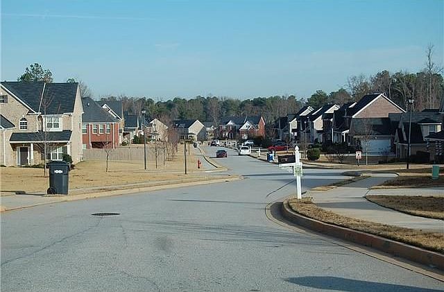2nd image of 1308 Lower Falls Dr