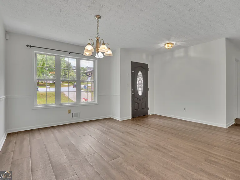 1145 Brook Meadow Ct — Photo 6