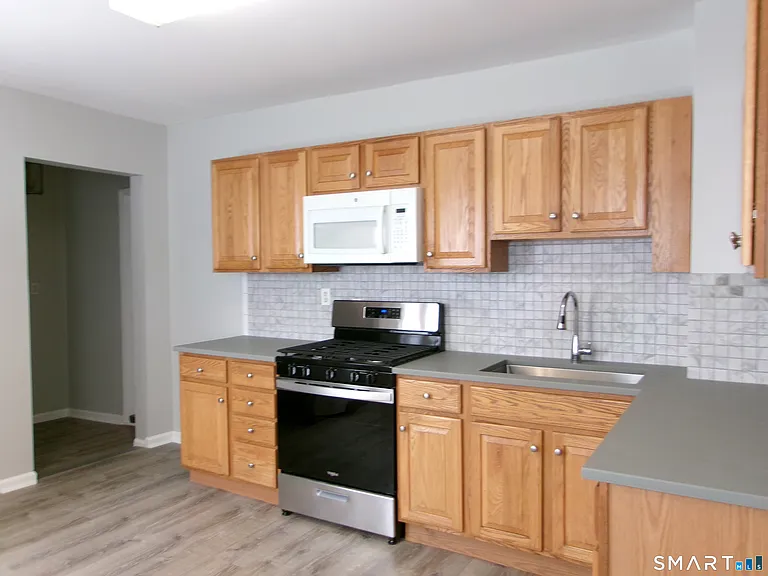 858 Hope St #1 — Photo 9