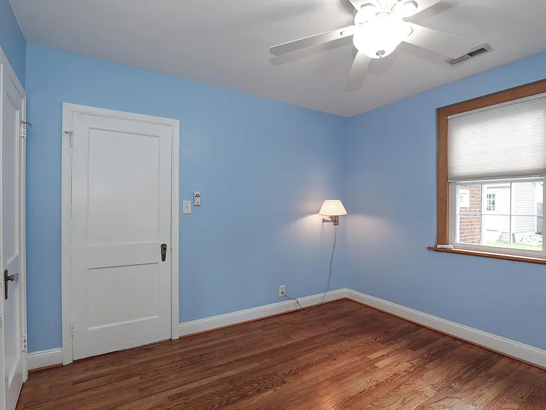 15 W Howell Ave — Photo 29