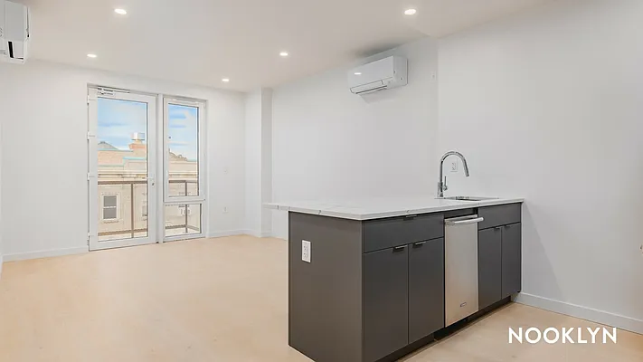 Rented by Nooklyn NYC LLC | media 4