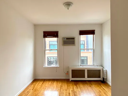 Rented by TheRealEstateCompany.com LLC | media 9