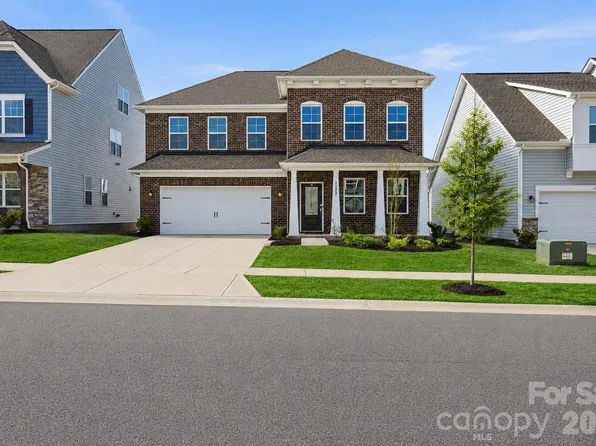 12023 Bishop Castle Dr, Charlotte, NC 28273