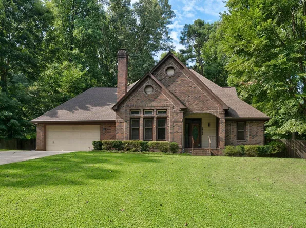 2627 Chaise Dr, Rocky Mount, NC 27804