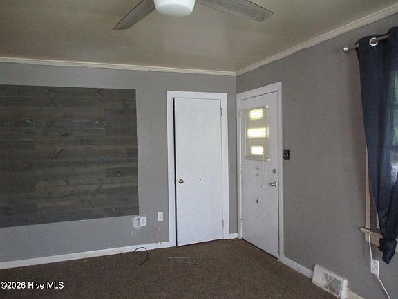 3rd image of 700 Jones Avenue