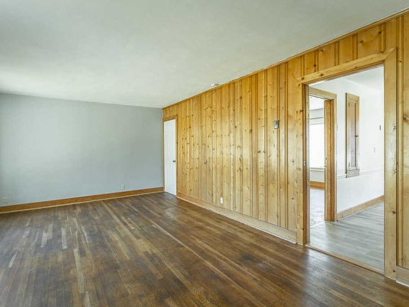 5th image of 2412 Charlotte Ave