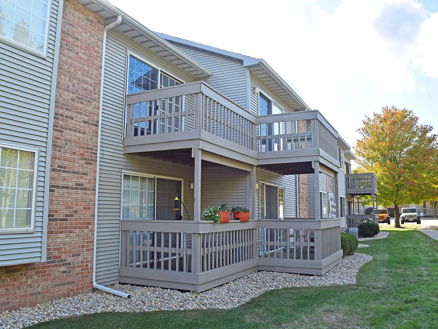 Prospect Pointe — Photo 2
