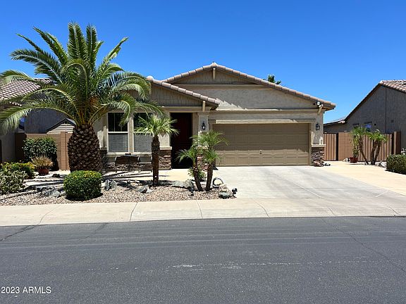 3rd image of 40896 W WADE Drive