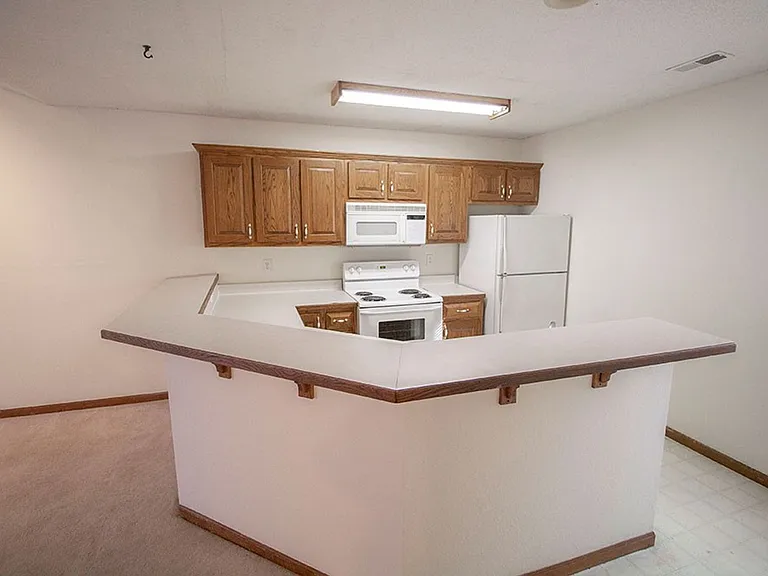 1318 Valley Creek Ln — Photo 6