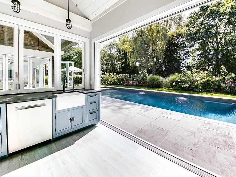 8 Lily Hill Rd — Photo 32