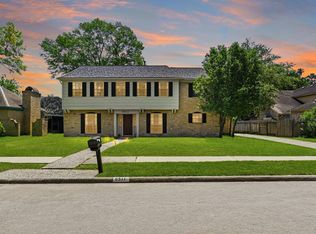 6511 Las Brisas Dr, Houston, TX 77083