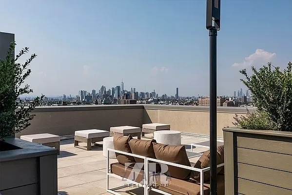 Rented by Zjama Realty Corp | media 35