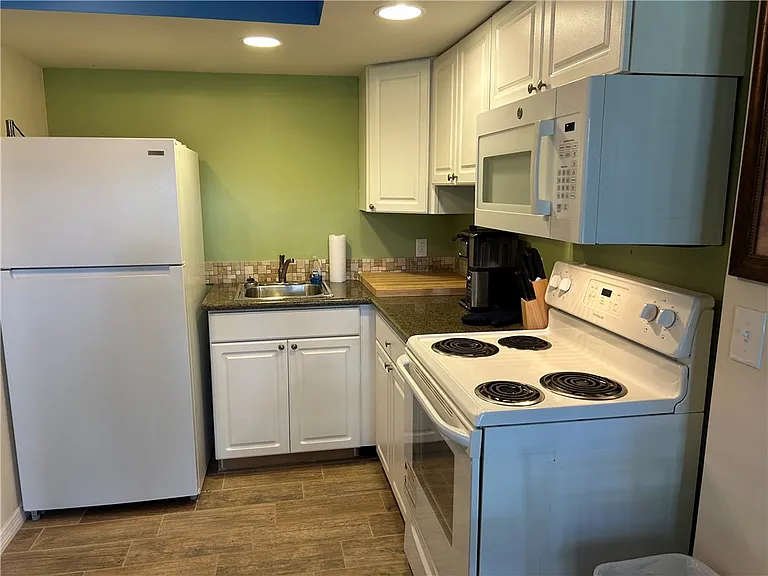 9418 Fleming Grant Rd — Photo 13