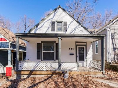 616 E 42nd St, Kansas City, MO, 64110