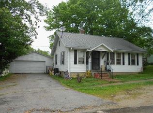 617 Williams St, Barry, IL 62312