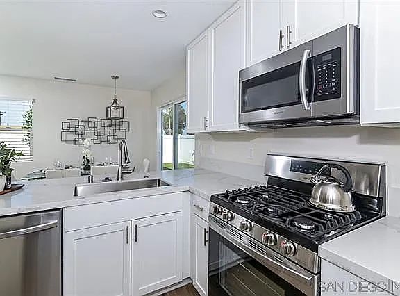 4th image of 5093 Roscrea Ave