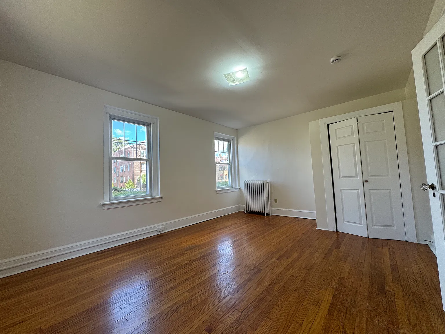 2 bed, 900 sqft, $1,745 — Photo 3