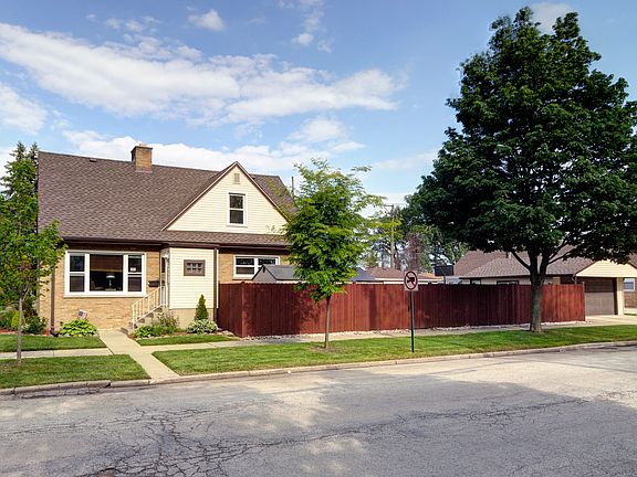 3rd image of 9421 Schiller Blvd