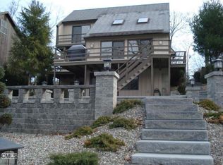 11 Boulder Rdg, Danbury, CT 06811