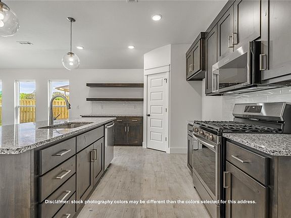7th image of this home
