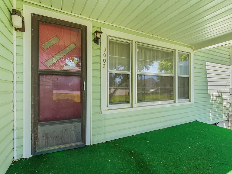 3007 Dabbs Ave — Photo 5