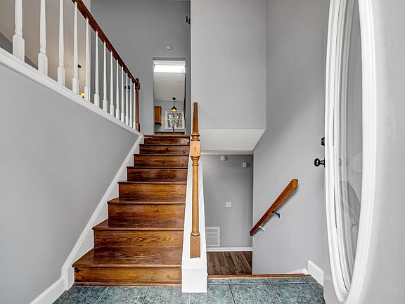 5th image of 1323 Riverwalk Way