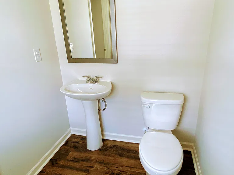 202 Creekview Way — Photo 12