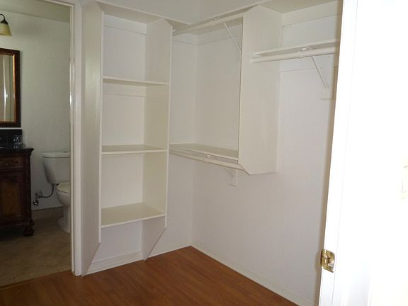 3rd image of 1542 Amherst Ave #Frontupper