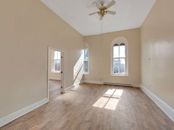 307 E High St APT 3
