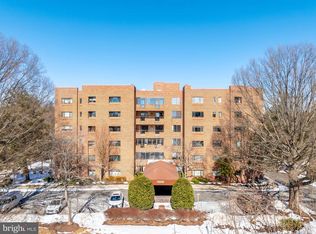 Waterford Square, Reston, VA 20190