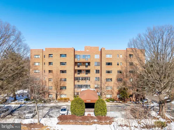 11500 Fairway Dr APT 507, Reston, VA 20190