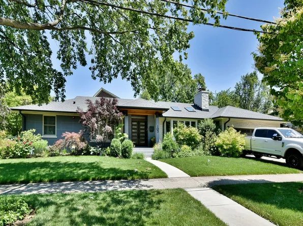 103 E Lahon St, Park Ridge, IL 60068