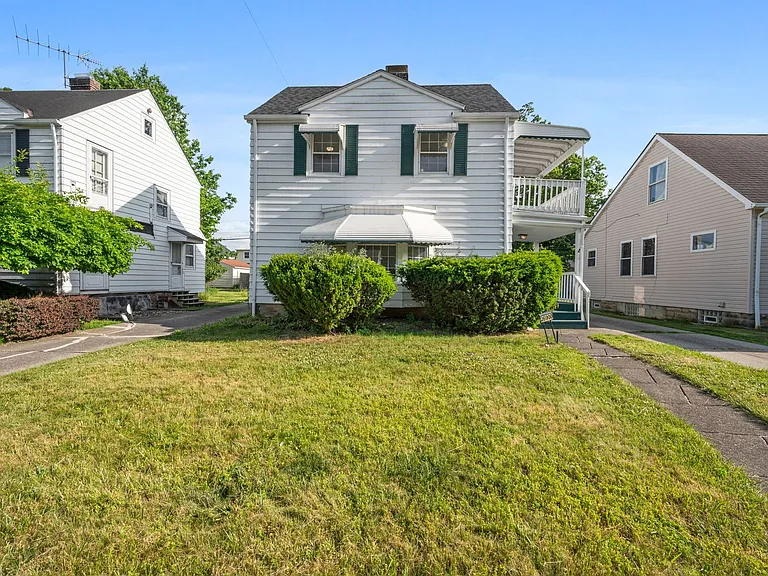 26900 Forestview Ave — Photo 1