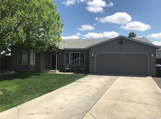325 E Belair Dr, Moses Lake, WA 98837