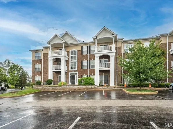 13101 Mill Crossing Ct APT 306, Saint Louis, MO 63141