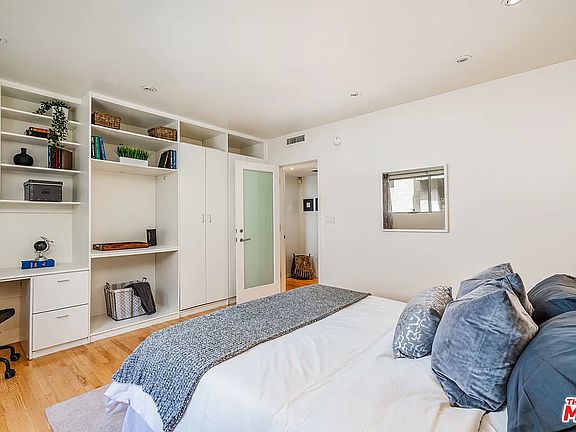 5th image of 1410 S Bentley Ave APT 104