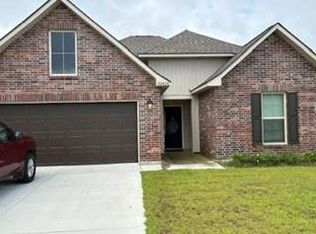 30828 Rowley Dr, Lacombe, LA 70445