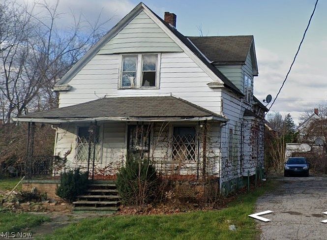 1st image of 3566 E 138th St