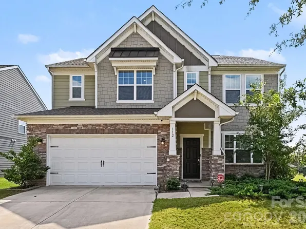 112 Rooster Tail Ln, Troutman, NC 28166