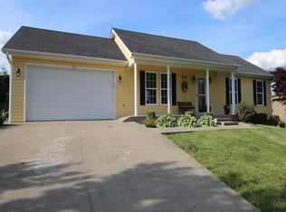916 Greenwood Dr, Berea, KY 40403