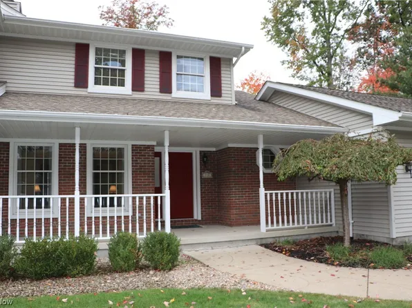 118 Turquoise Dr, Cortland, OH 44410