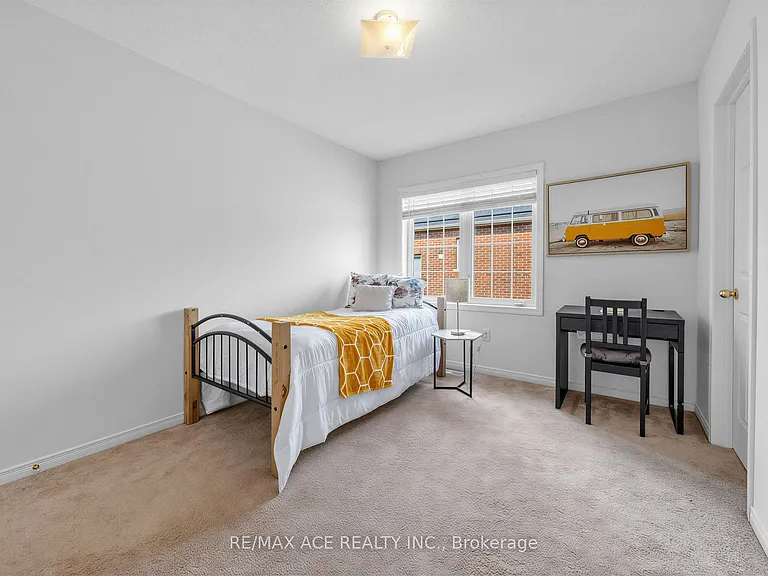 35 Turnerbury Ave — Photo 19